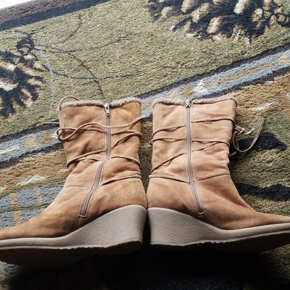 Soft suede leather boots - Picture 4 of 8